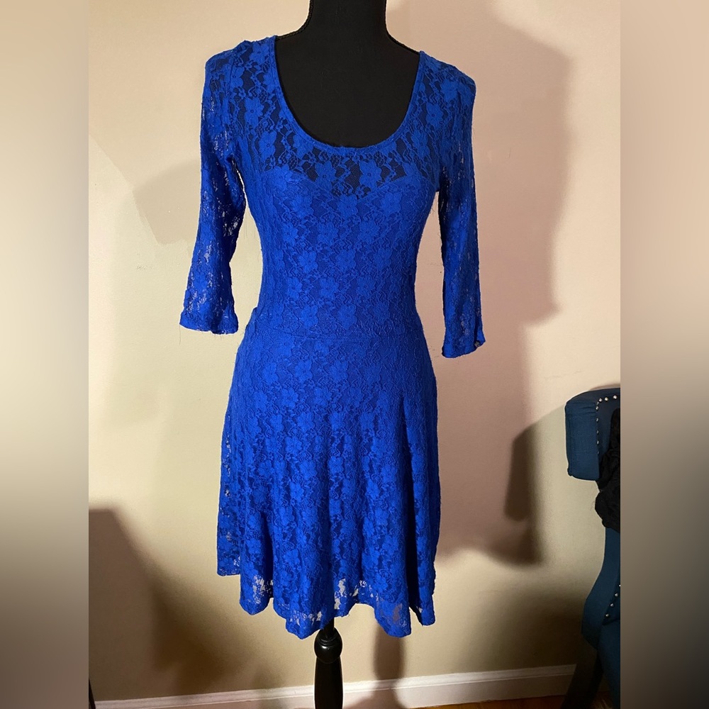 Material girl lace party dresses 👗❤️👗❤️